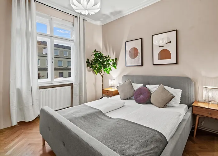 Modern Apartment, 3 Min To "u3 Neubaugasse" Viena